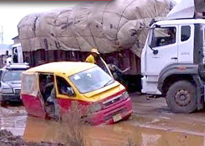 Benin Road: Four-Hour Journey Takes Three Days, Truck Drivers Lament